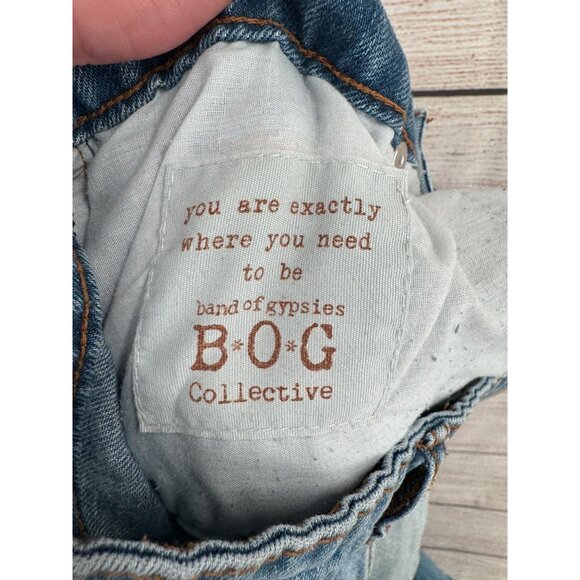 Band of Gypsies emme tomboy Distressed Jeans Women's Size‎ 27 Blue Medium Wash - Picture 10 of 14